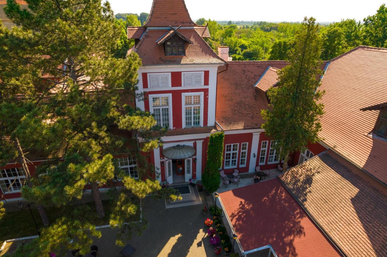 Kastel Ecka Hotel Exterior photo