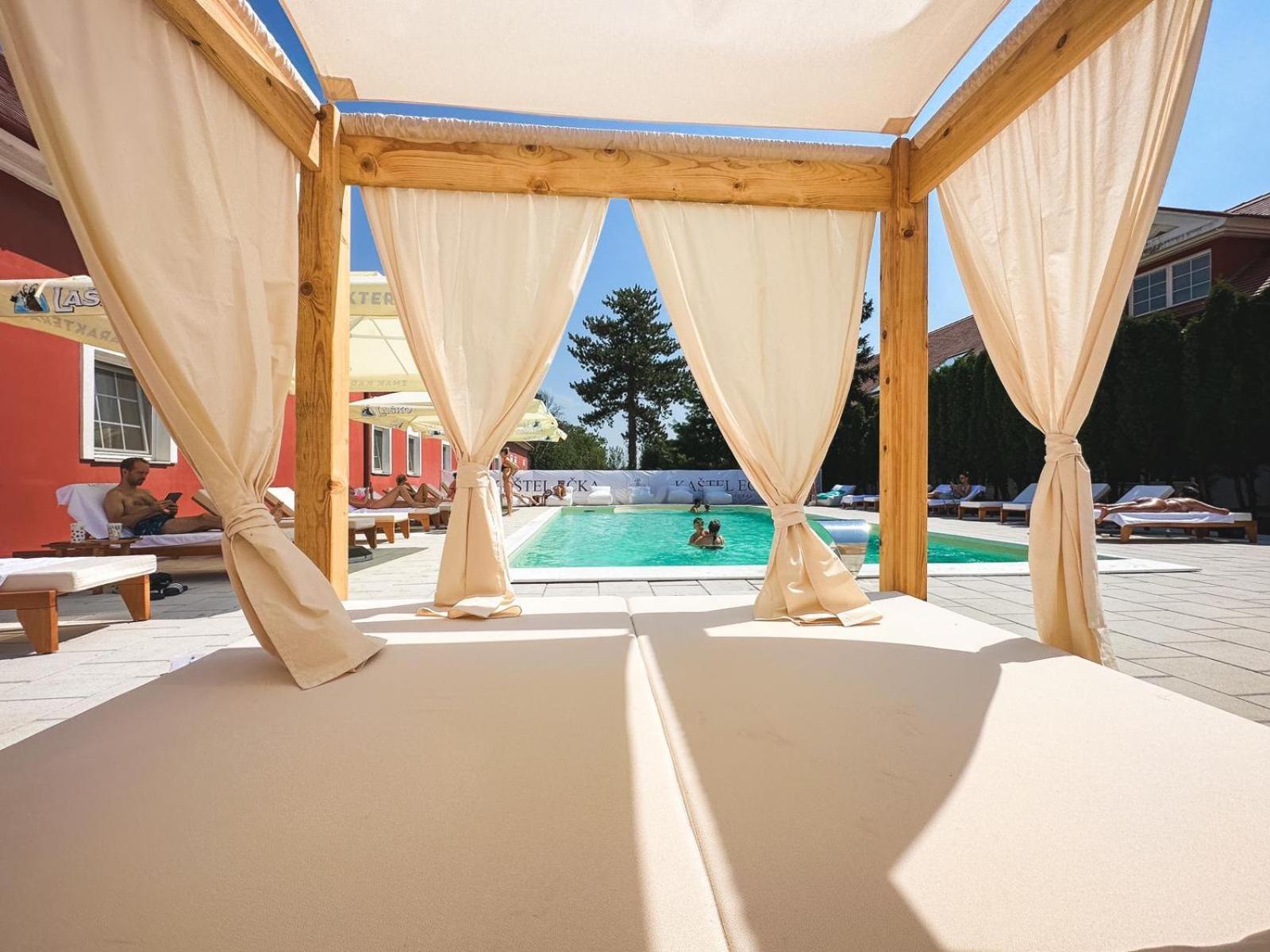Kastel Ecka Hotel Exterior photo